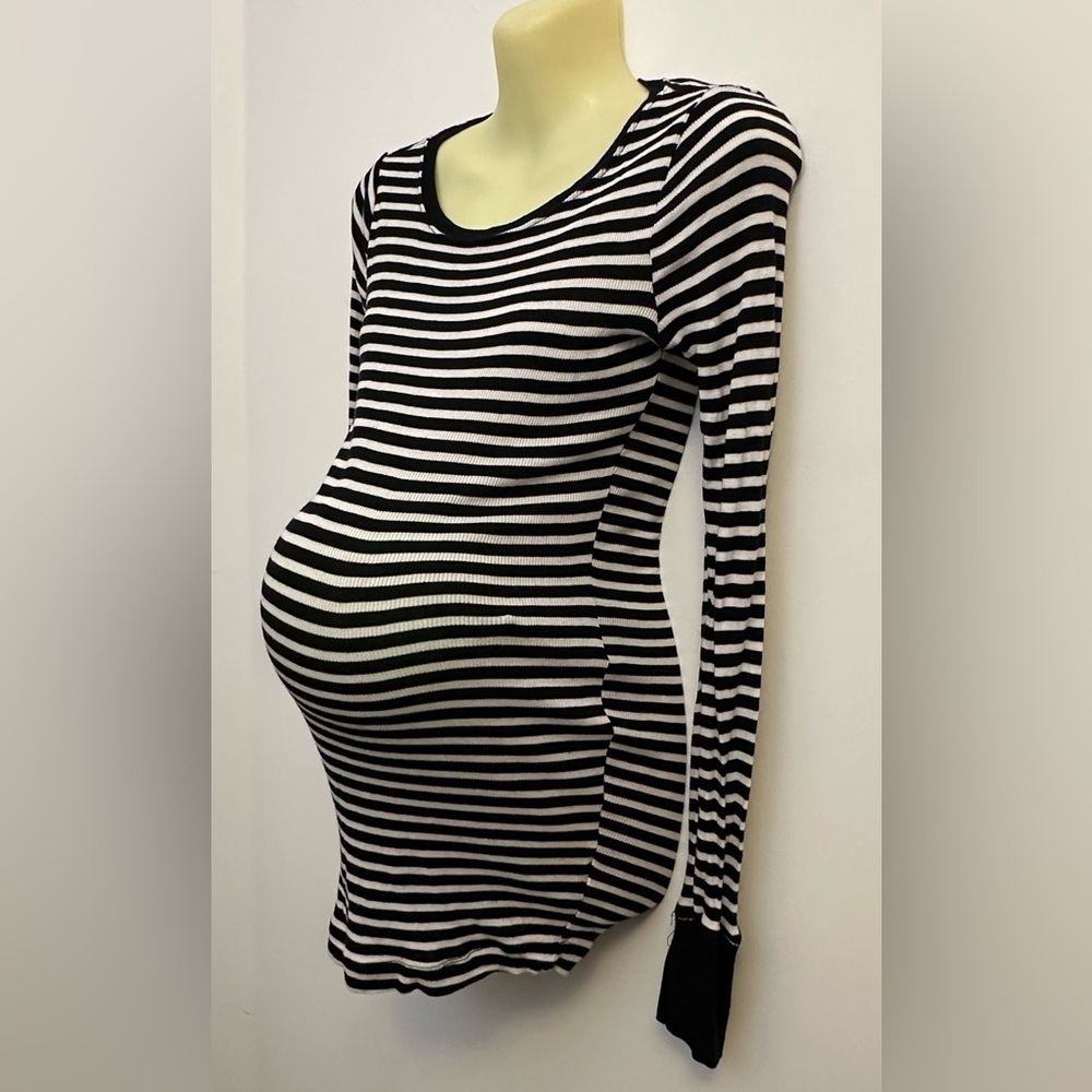 A Pea In The Pod Black and White Striped Long Sleeve Maternity Top